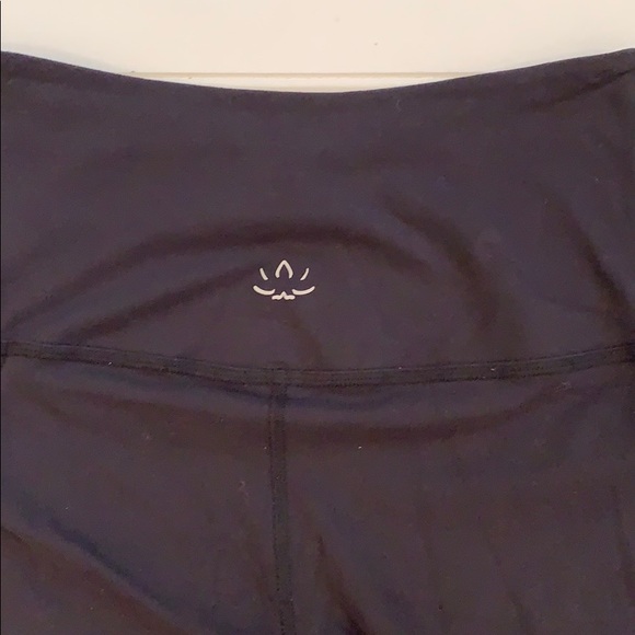 Beyond Yoga Black Midi High Waist Yoga Pants S - Picture 6 of 6